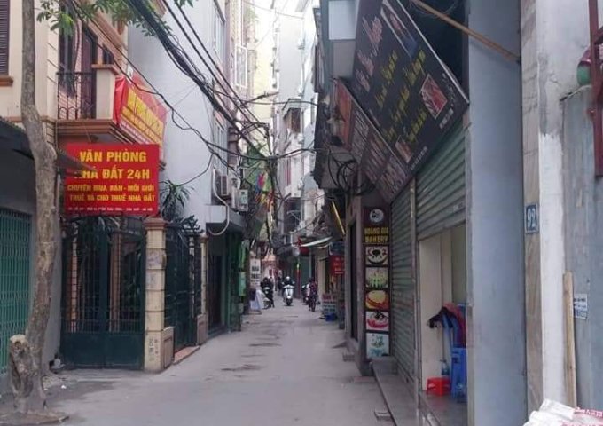 Cho thuê nhà phố Trần Thái Tông làm văn phòng cty ,dạy học , spa, hộ gia đình ở