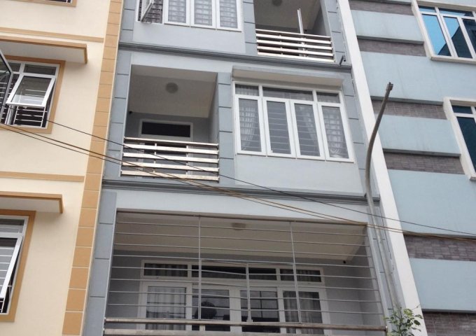 Cho thuê nhà riêng 5 tầng ở ngõ 139 Nguyễn Thái Học, Ba Đình,Hà Nội