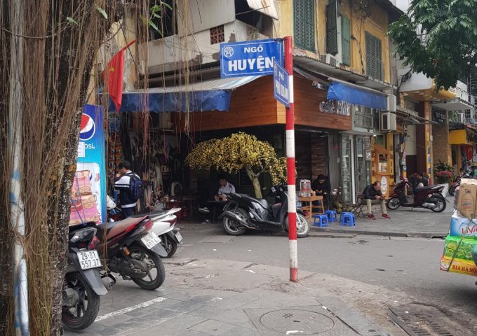 Bán nhà mặt phố Ngõ Huyện, 30m, 6 tầng, mt 4m, giá 22 tỷ, 0963911687