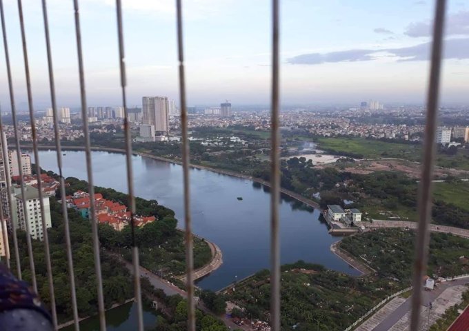 Cần bán căn hộ tầng đẹp, view hồ HH3A Linh Đàm, DT 67.04m2, 2PN, 2WC, giá chỉ 1.18 tỷ