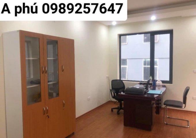Cho thuê tại tòa nhà BT15, 52 Lĩnh Nam, Hoàng Mai, Hà Nội
