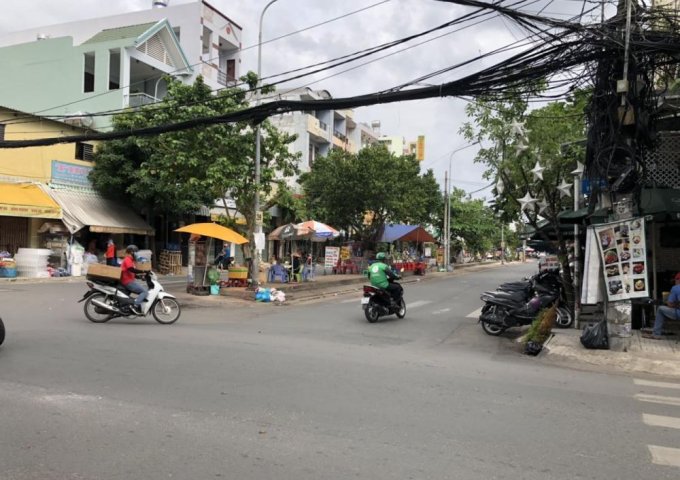 Chính chủ cho thuê nhà mặt phố tiện kinh doanh đường Văn Cao, Tân Phú.