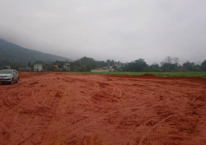 Bán đất trung tâm thị trấn Yên Thế, cách chợ đá quý 200m, giá từ 8tr/m2, hỗ trợ vay: 0947894889