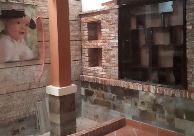 Nhà 3 tầng mặt tiền Đinh Tiên Hoàng-gần ngã 4 Mai Thúc Loan, thuận lợi kinh doanh.