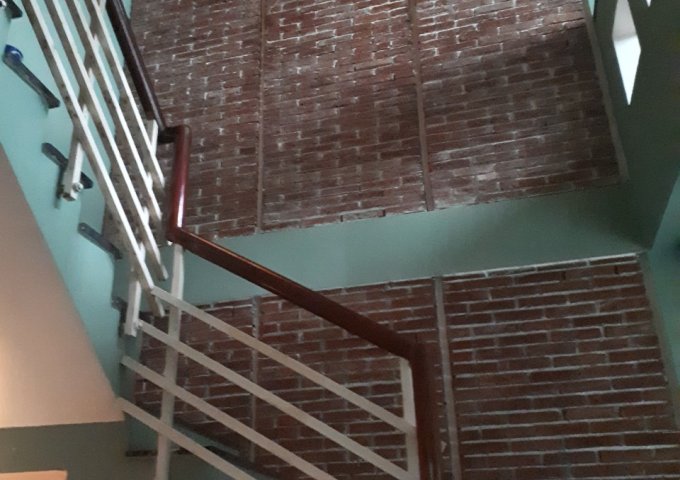 Nhà 3 tầng mặt tiền Đinh Tiên Hoàng-gần ngã 4 Mai Thúc Loan, thuận lợi kinh doanh.