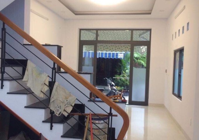 Bán nhanh nhà 4 tầng, 2 mặt kiệt 8m đường Nguyễn Chí Thanh