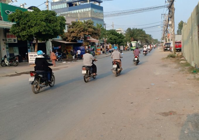 Bán nhà kinh doanh mặt tiền đường Võ Văn Hát gần chợ, P. Long Trường, quận 9