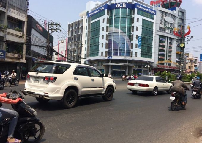 Cho thuê nhà và đất ngang 10m mặt tiền đại lộ Nguyễn Văn Linh (Miễn trung gian)
