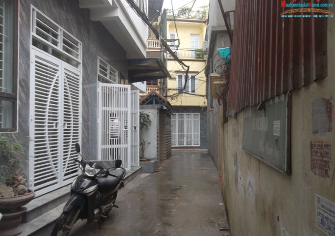 Cần bán nhà số 4 ngõ 28 phố Ái Mộ, Bồ Đề, Long Biên, 0983770985