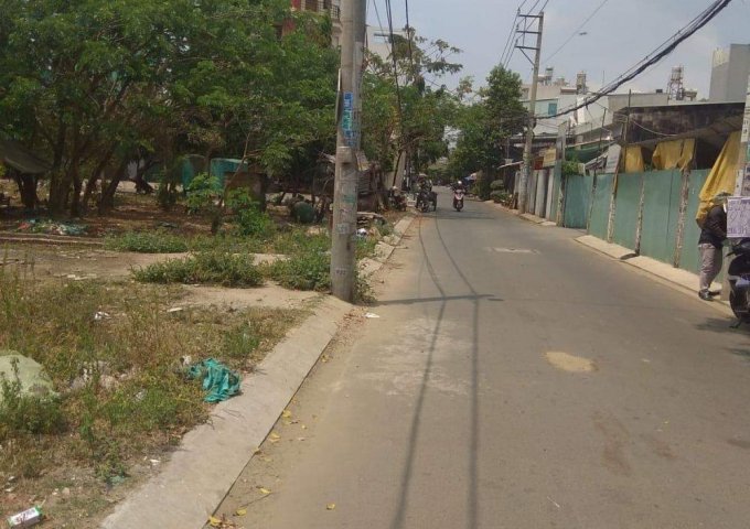 Bán gấp lô đất đường Lại Hùng cường gần UBND Vĩnh Lộc B liền kề trường THCS giá 900tr