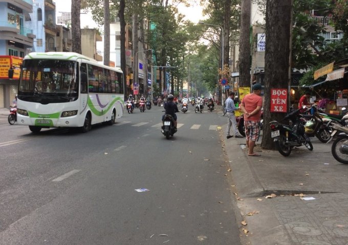 Bán nhà phố góc 2 mặt tiền đường Lê Hồng Phong, diện tích: 5.5mx21m, giá đầu tư lời 20% giá: 25 tỷ