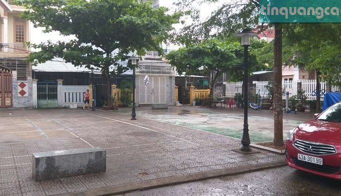 Bán nhà cấp 4, đối diện công viên, khu vui chơi giải trí, sau lưng đường Đinh Thị Vân