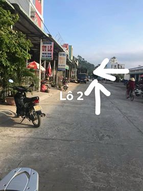 Bán 2 lô đất mặt tiền chợ mới Diêu Trì khu kinh doanh đông đúc nhất chợ mới Diêu Trì,  Lô 1: 4.5×17.78=80 m2, giá 2.5 tỷ, hướng đông, nằm trên đường 