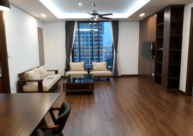 Chính chủ cho thuê căn hộ tại 15-17 Ngọc Khánh, DT: 160m2, 3 PN, LH: 0981497266