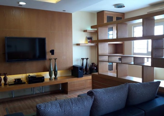 Cho thuê căn hộ 3PN-147m2 chung cư PN-Techcon quận Phú Nhuận được trang bị đầy đủ nội thất y hình giá 23tr/th. LH 0932 192 028 - Mai