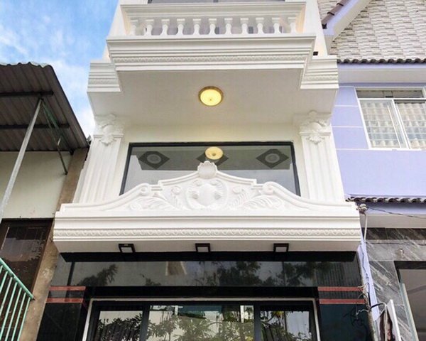 Bán nhà 1 lửng, 1 lầu mới mặt tiền Gò Ô Môi, Quận 7 (ngay chợ Phú Thuận)