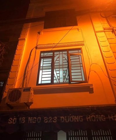 Chính chủ bán nhà 4 tầng số 18 ngõ 823 đường Hồng Hà, Hoàn Kiếm, Hà Nội