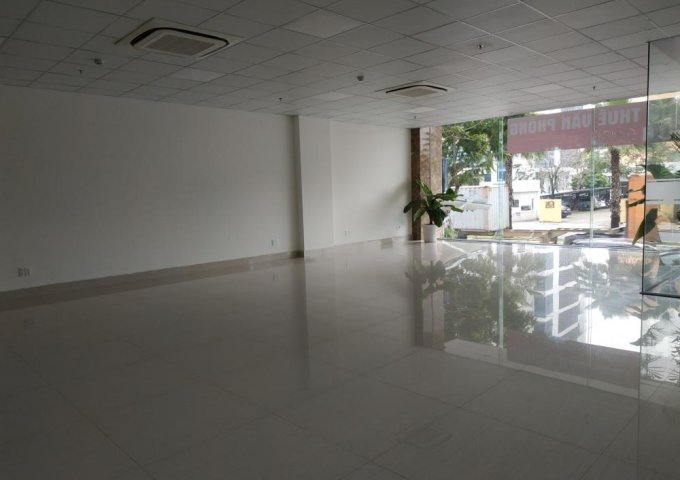 Cho thuê tầng trệt tại các tòa nhà văn phòng lớn, diện tích 110 m2. LH: 0915 892 573 - Thủy