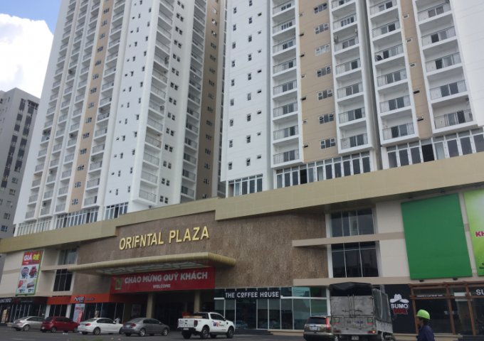 Bán căn hộ Oriental Plaza, DT 100m2, 3PN, giá 3,5 tỷ, để lại NT. LH 0932044599
