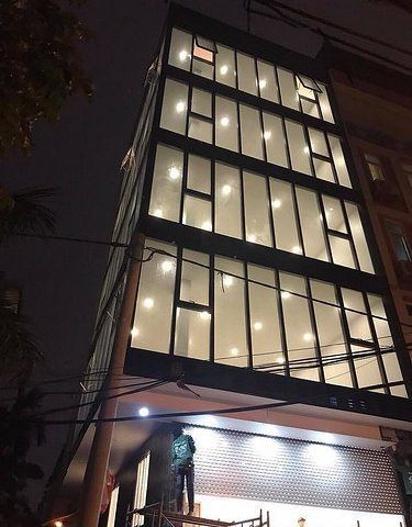 Cho thuê nhà Ngọc Khánh, DT 50m2 x 5 tầng, có thang máy, MT: 4m, giá: 43 tr/th, LH: 0339529298