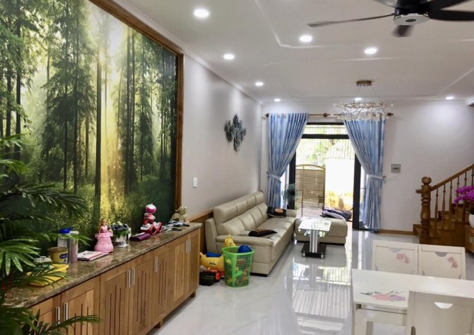 Bán nhà 4 tầng đường C8 tại Dự án Khu đô thị Vĩnh Điềm Trung, Nha Trang,  Khánh Hòa diện tích 120m2  giá 6.9 Tỷ