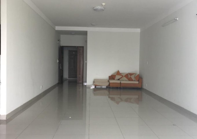 Cần bán căn hộ Phạm Hữu Lầu, Q.7 127m2: 3PN+2WC giá 2tỷ490
