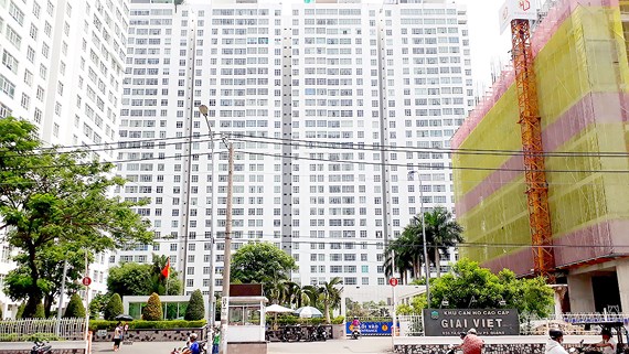 Cần cho thuê căn hộ chung cư Giai Việt, Quận 8, DT: 115m2, 2PN, đầy đủ nội thất, giá 13tr/th