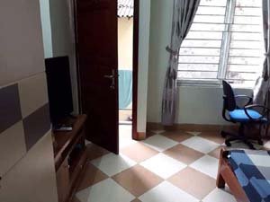 Cho thuê phòng trong ngõ 221 Hoàng Hoa Thám, quận Ba Đình, HN, giá 2,4 tr/tháng