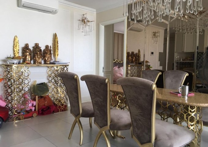 Bán căn hộ Gold View, Q4, 3PN 11m2, full nội thất cao cấp bao đẹp, giá chỉ 5.5 tỷ. LH: 094 1198 008