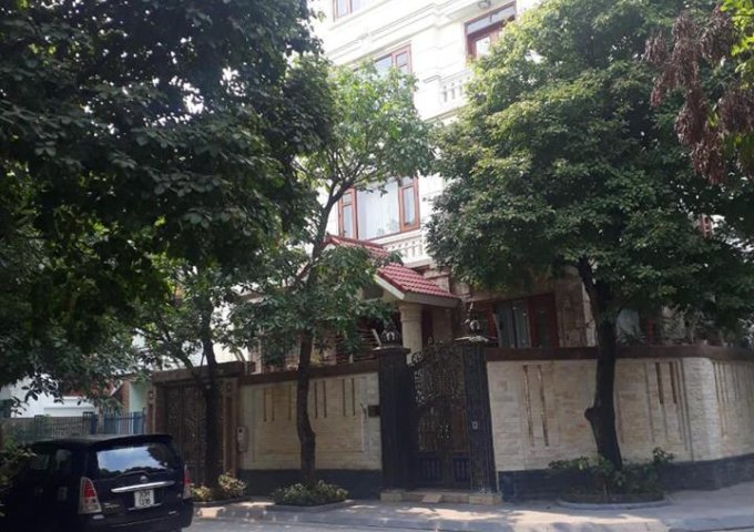 Bán biệt thự của nguyên phó chủ tịch quốc hội tại khu Lão Thành Cách Mạng, Yên Hòa, Cầu Giấy. LH: 0379015559