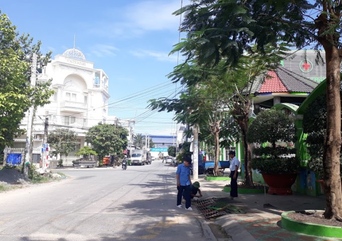 Cho thuê nhà nguyên căn Mặt Tiền đường NA12 KDC Việt Sing ( visip 1 )
