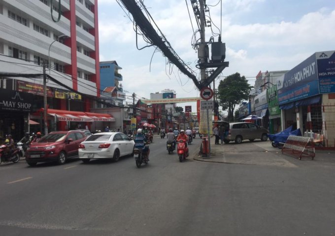 Cho thuê mặt bằng góc 2MT số 111 Lê Văn Việt, Phường Hiệp Phú, Quận 9