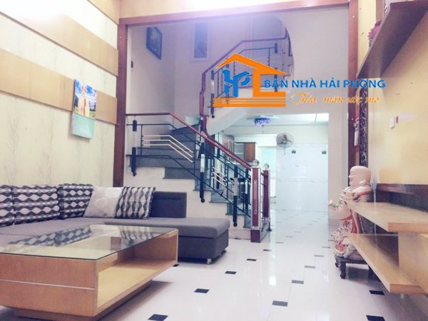 Cho thuê nhà dài hạn mặt đường số 185 Đông Khê, Ngô Quyền, Hải Phòng