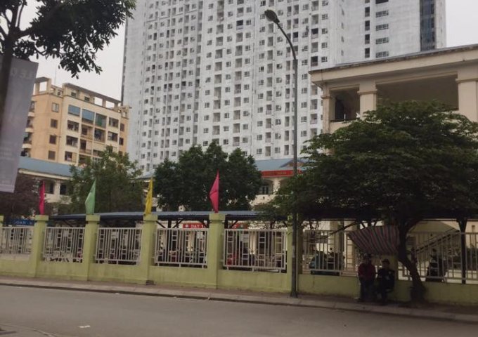 Chính chủ bán CC 60 Hoàng Quốc Việt, căn tầng 1014, DT 134m2, 3PN, giá…
