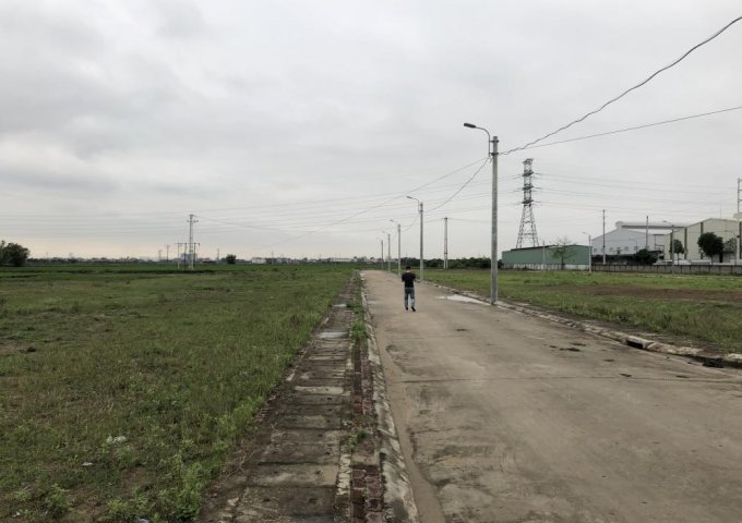 Tôi cần bán mấy lô đất đấu giá tại khu đất KDDV xã Nguyễn Trãi, Thường Tín -  90m2 – 950 triệu 