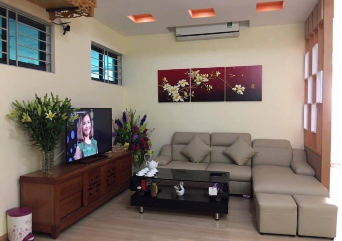 Nhà mình cần nhượng căn hộ 3 ngủ full nội thất mới đẹp tại CT12C Kim Văn – Kim Lũ