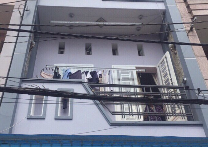 Bán nhà đẹp hẻm thông  ngay đoạn đường Vip Nguyễn Tri Phương, phường 8, quận 10.