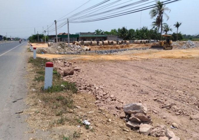 Đất mặt tiền đường QL 1A kế bên KDL Dốc Lết thị xã Ninh Hòa tỉnh Khánh Hòa