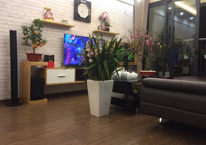 [Ebu.vn] Căn góc 3N ban công Đông Nam full nội thất tại Green Stars