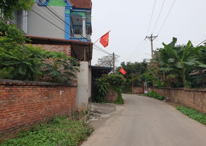 Chính chủ bán đất thôn Hội chợ Minh Trí sóc sơn HN DT 287m2 có sổ đỏ giá chỉ 800tr
