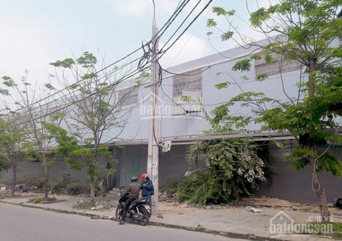 Bán kho gần bến xe thuột quận Cẩm Lệ, Đà Nẵng, đã xây dự kiên cố.