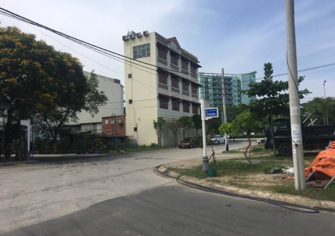 Đất 2 MT cắt Lê Văn Hiến đối diện bệnh viện 600 giường, đất sạch đẹp,giá rẻ để đầu tư, 070.2345.090