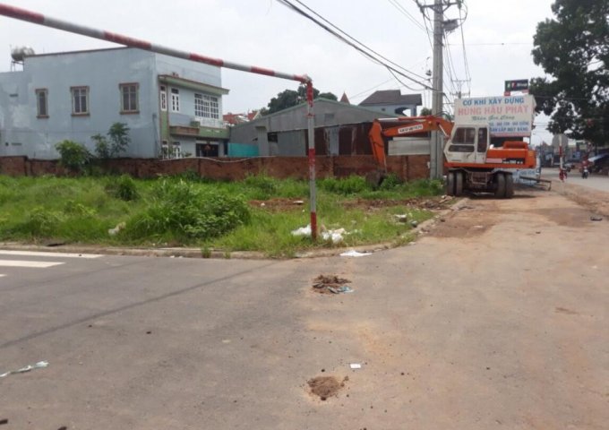 Cần bán lô đất đối diện bến xe Thành Công,Tp Đồng Xoài