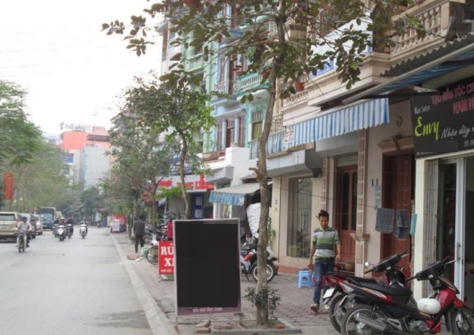 Bán nhà mặt phố Trần Quang Diệu, kinh doanh, văn phòng, 65m2 giá 11.9 tỷ. 0945204322.