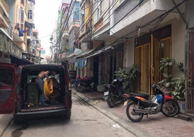 Bán gấp nhà Huỳnh Thúc Kháng, Hà Đông, Hà Nội, kinh doanh, ô tô đỗ.