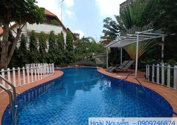 Cho thuê villa compound Thảo Điền 700m2 sân vườn hồ bơi giá 5700$