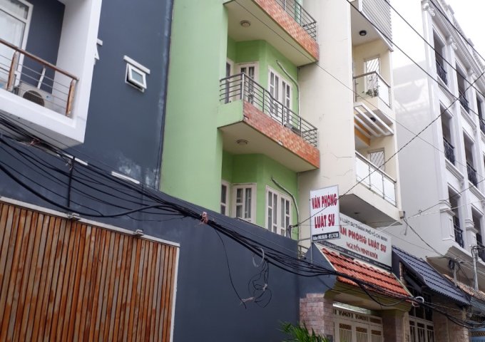 Kẹt tiền cần bán gấp nhà ở chợ Bàu Sen đường Nguyễn Trãi quận 5 4,8x19m chỉ 11,8 tỷ TL