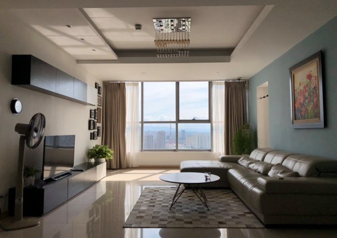 Cho thuê chung cư Diamond, căn góc, tầng 29, 130m2, 3PN đều sáng, nội thất đẹp, 21 triệu/tháng