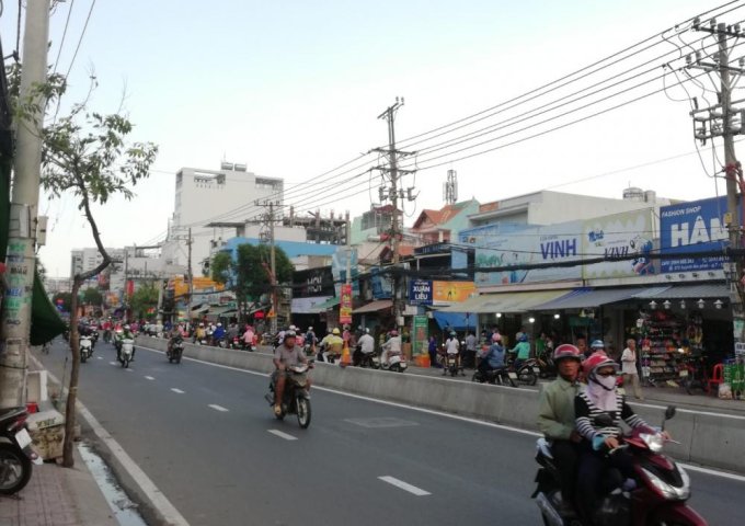 Cho thuê nhà nguyên căn Huỳnh Tấn Phát, Phường Tân Thuận Đông, Quận 7.