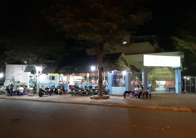 Cần sang quán ăn gia đình, khu phố Láng Sim, trung tâm Phước Bửu, vị trí 2 mặt tiền